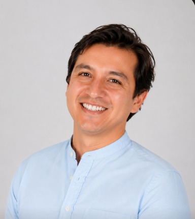 Pedro Alarcón, Director de IDHA